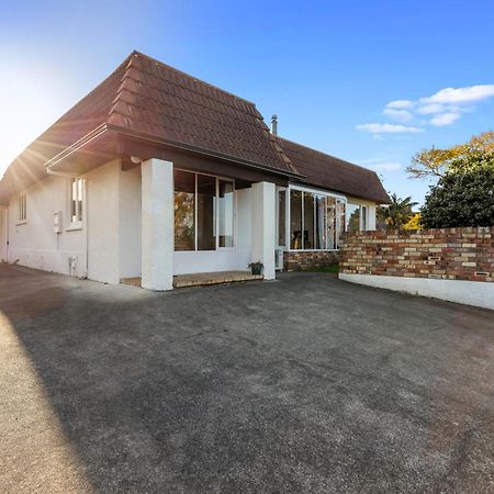 The Zen Hideout - Tauranga South Holiday Home Экстерьер фото
